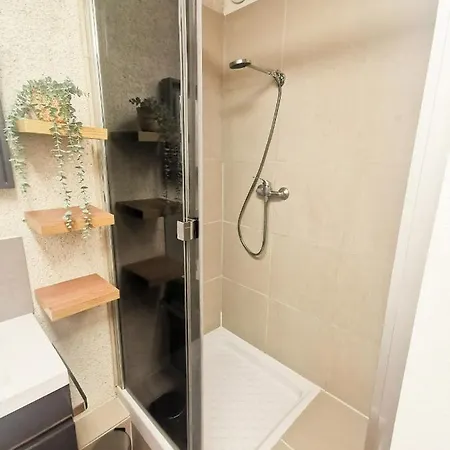 Loft Atypique Au Calme Avec Cour Privative Apartment Bourges Exterior photo