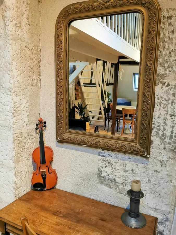 Apartment Loft Atypique Au Calme Avec Cour Privative