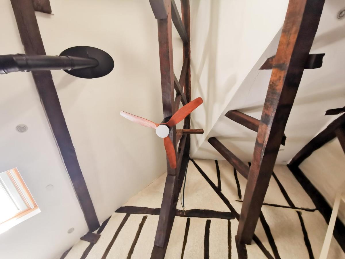 Apartment Loft Atypique Au Calme Avec Cour Privative *
